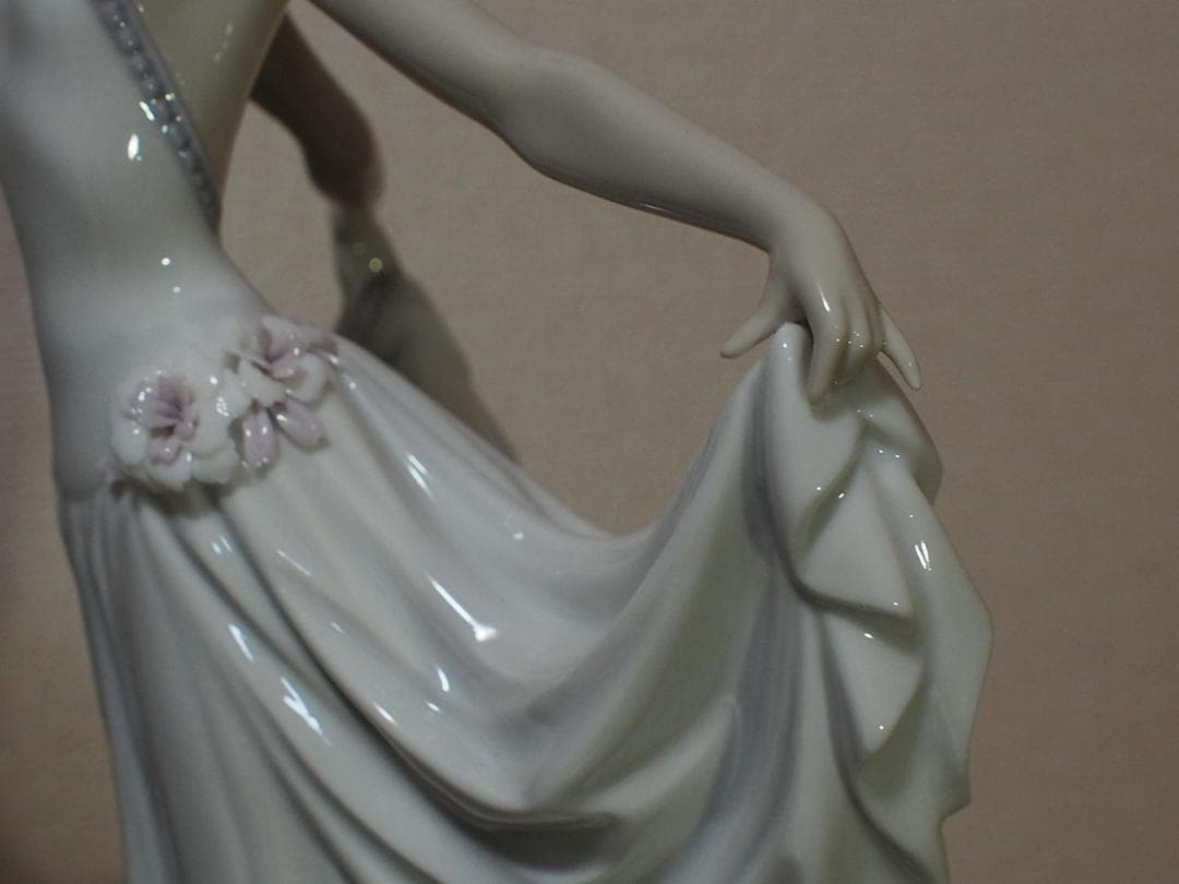 ◆LLADRO リヤドロ 踊る少女 スペシャルバージョン フィギュリン　美品