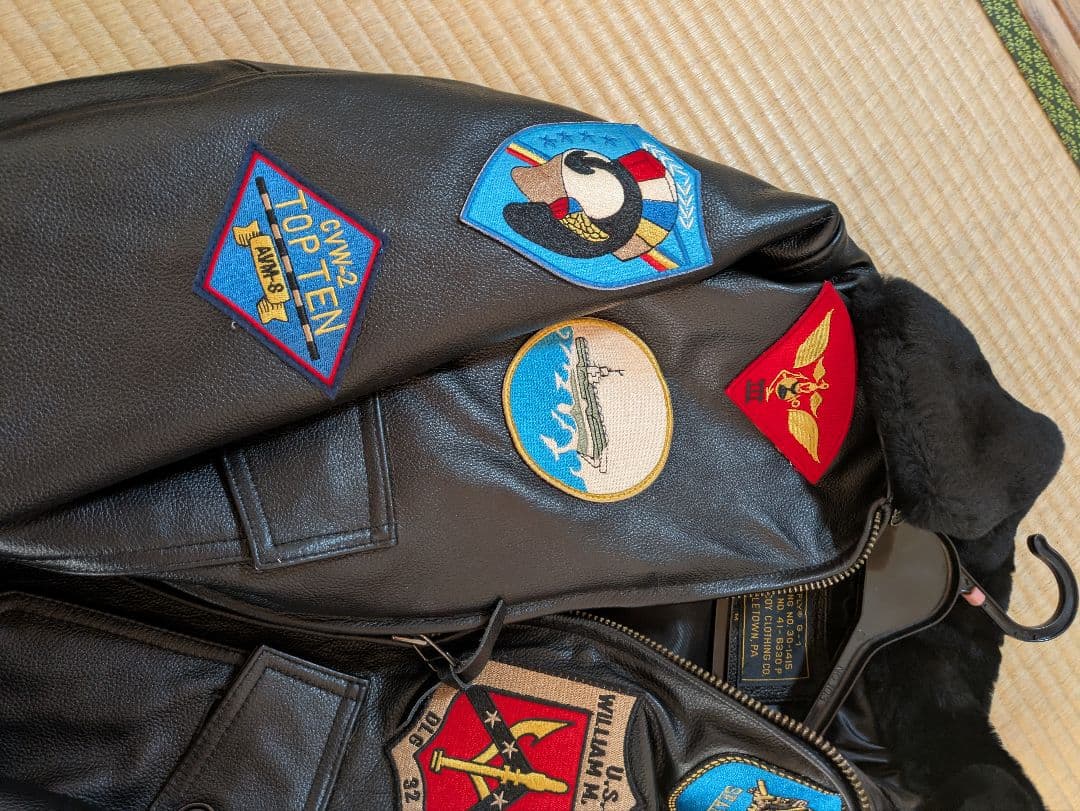TOPGUN 黒 レザー ジャケット ファー付き 軍用パッチ G-1