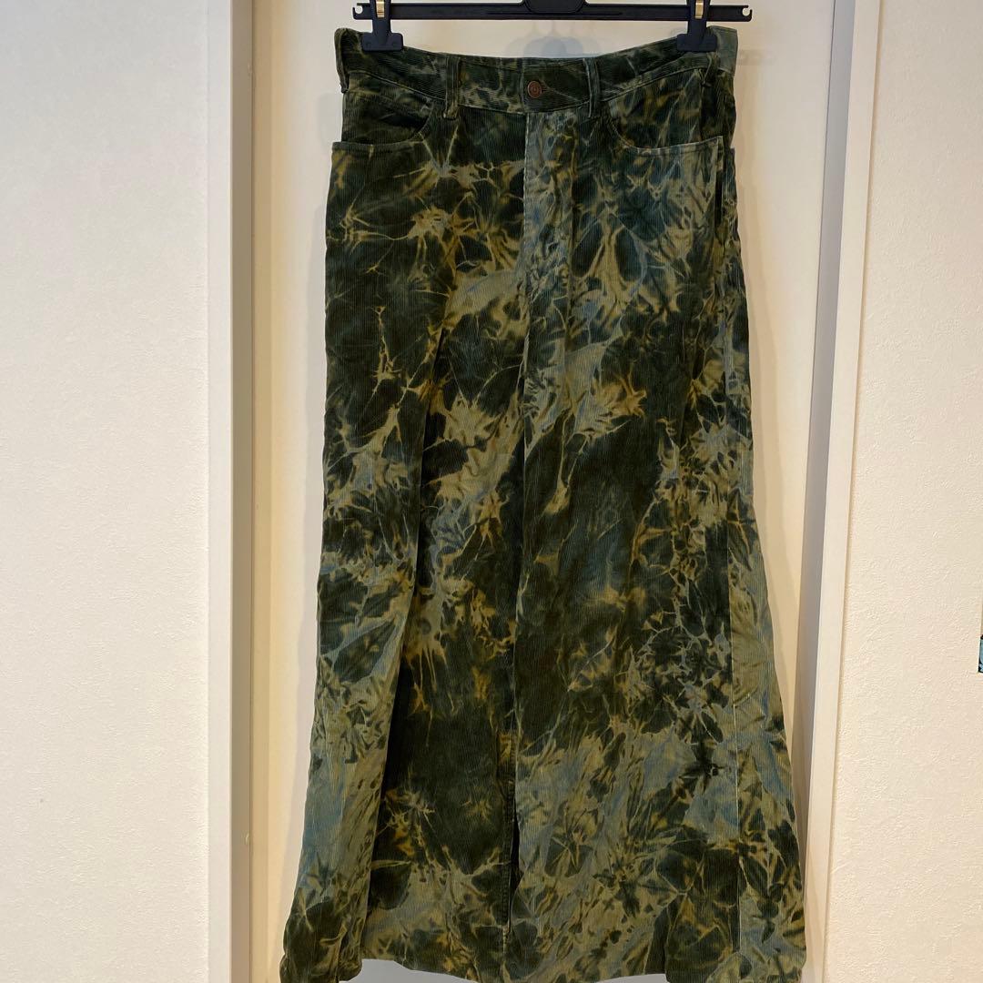 セリーヌ　エレファントコーデュロイパンツ　コムドットやまと着用