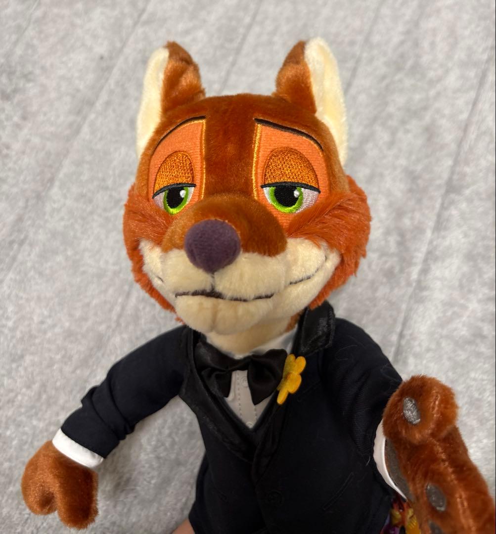 o*i様 ディズニーストア ニック・ワイルド ぬいぐるみ フォーマル ズートピア