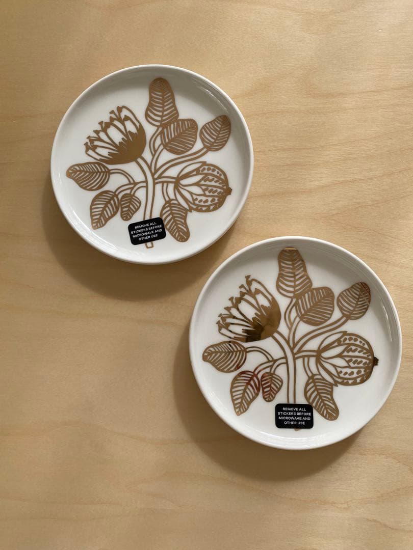 マリメッコ　新品　Tiara ティアラ　ゴールド　プレート 2枚セット