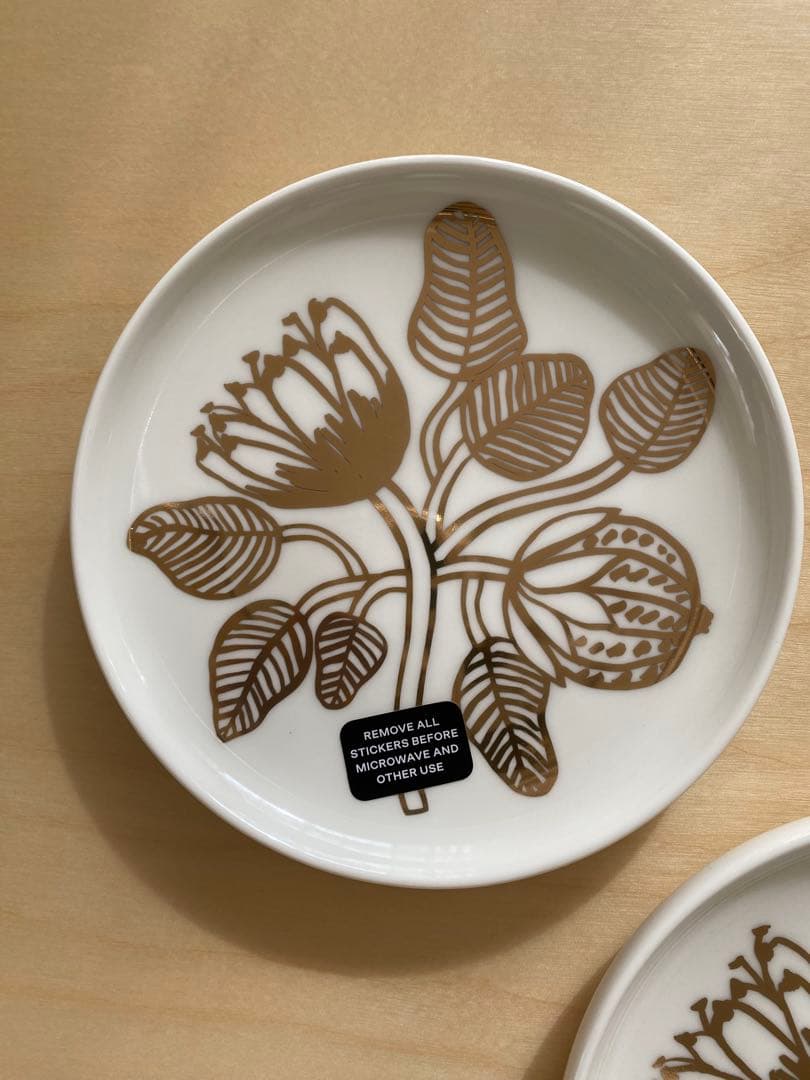 マリメッコ　新品　Tiara ティアラ　ゴールド　プレート 2枚セット