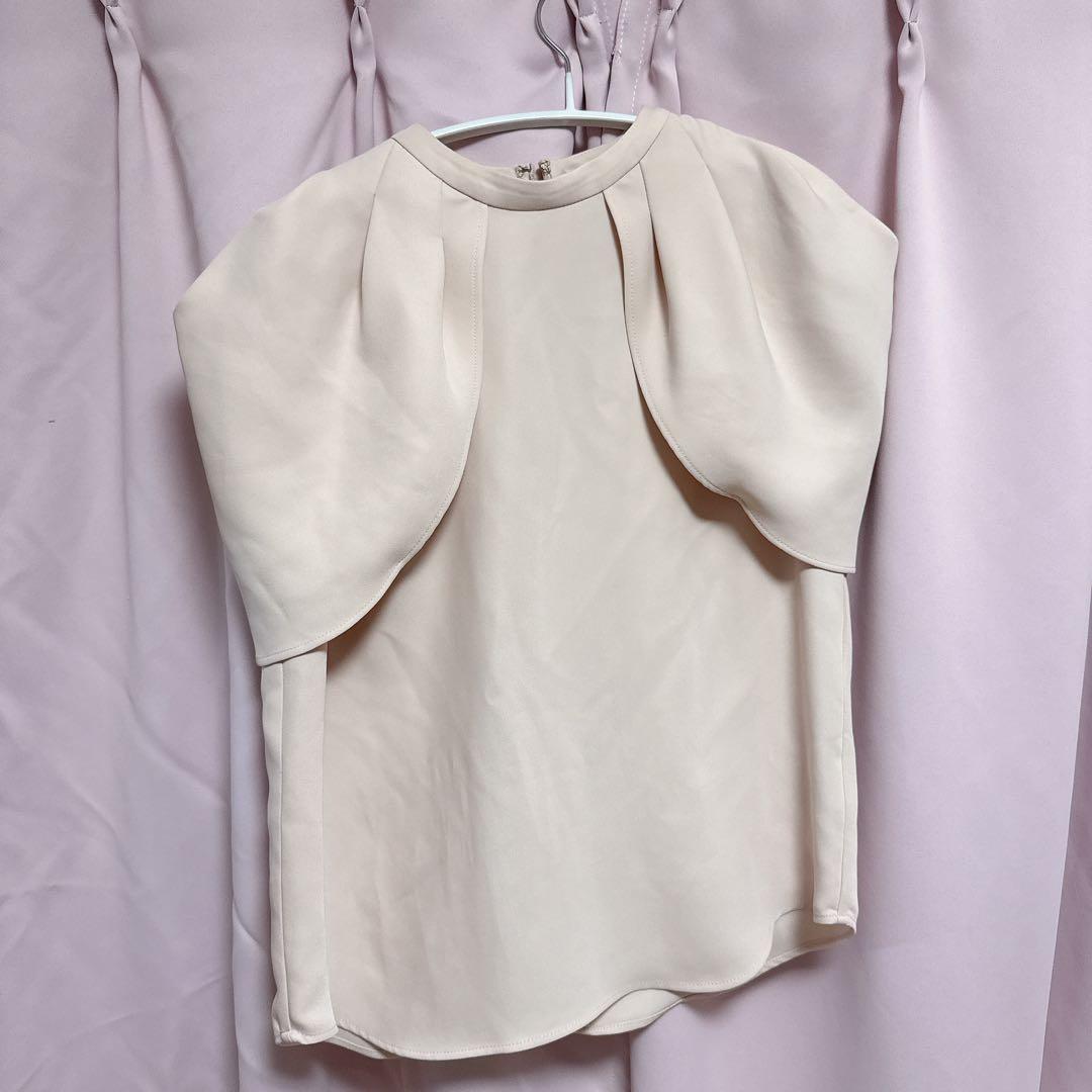 ブラウス シャツ フォルムショルダーブラウス パワーショルダー　アニュアンス