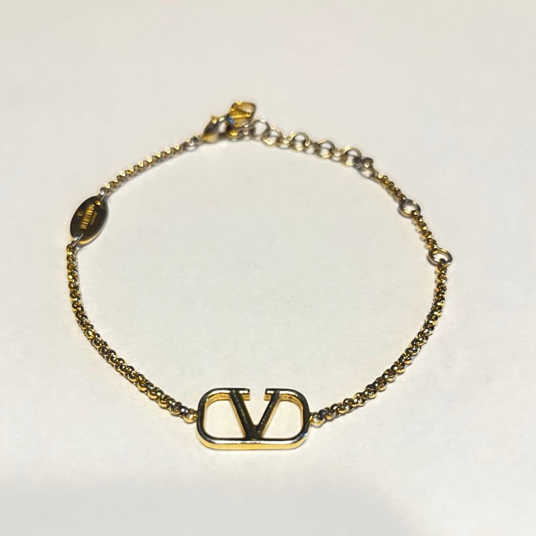 (正規品)Valentino ゴールド ロゴブレスレット