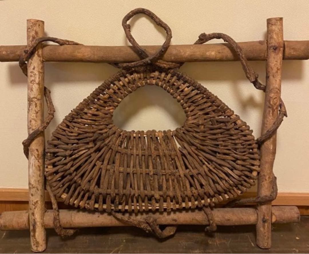 694 自然素材　看板　葡萄籠　葡萄籠ツル細工　花生け　ガーデンニング　かご