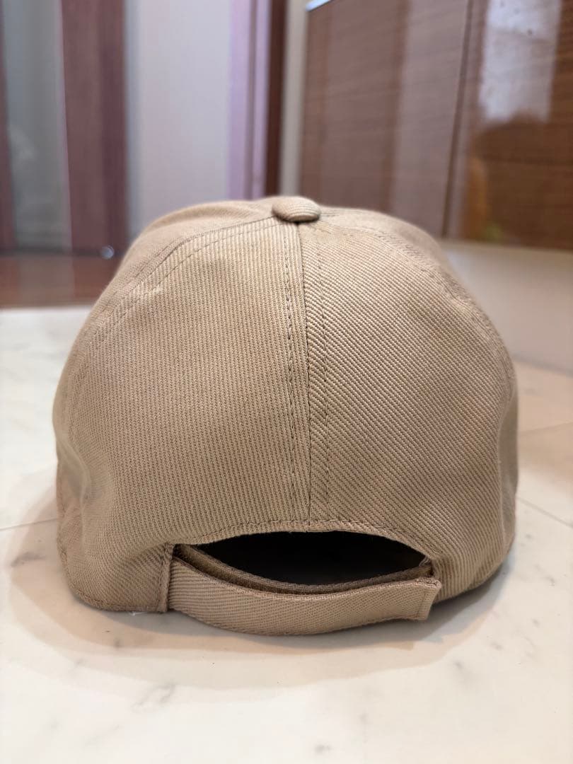 miu miu ベースボールキャップ ベージュ