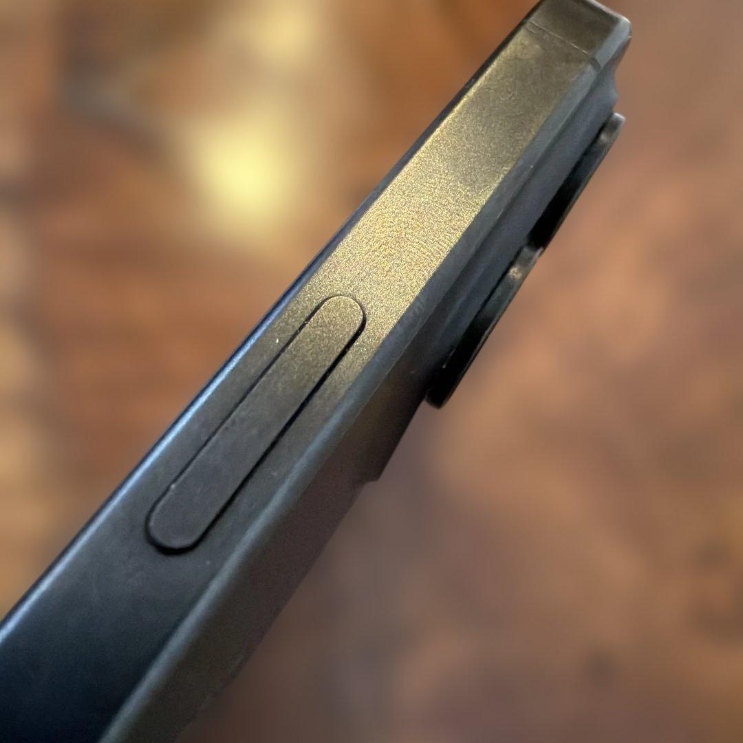 Apple iPhone 15 Pro スペースブラック 本体