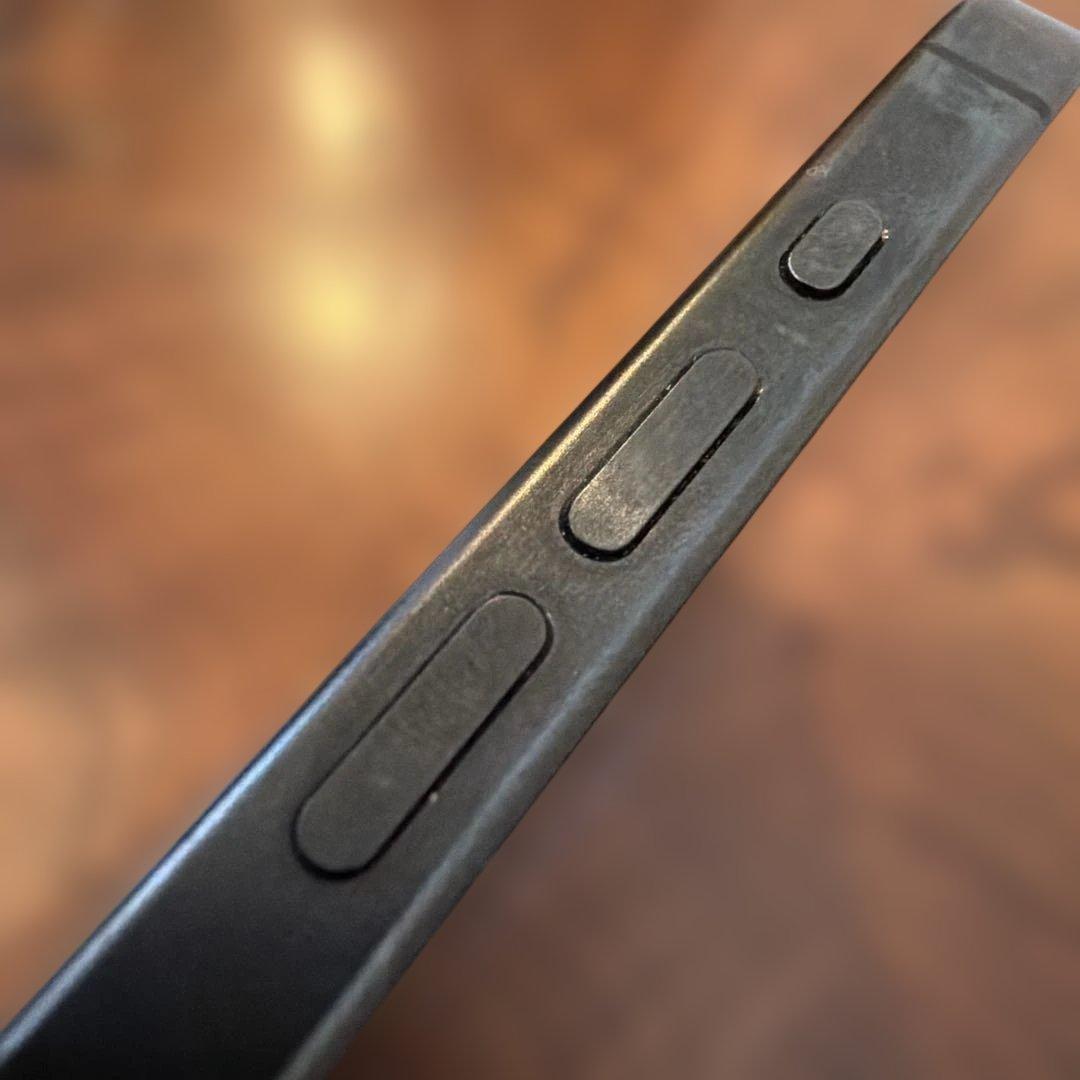 Apple iPhone 15 Pro スペースブラック 本体