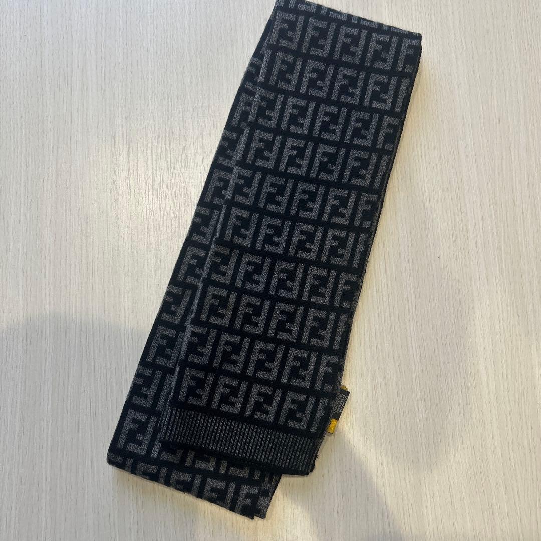 FENDI FFロゴマフラー グレー/ブラック