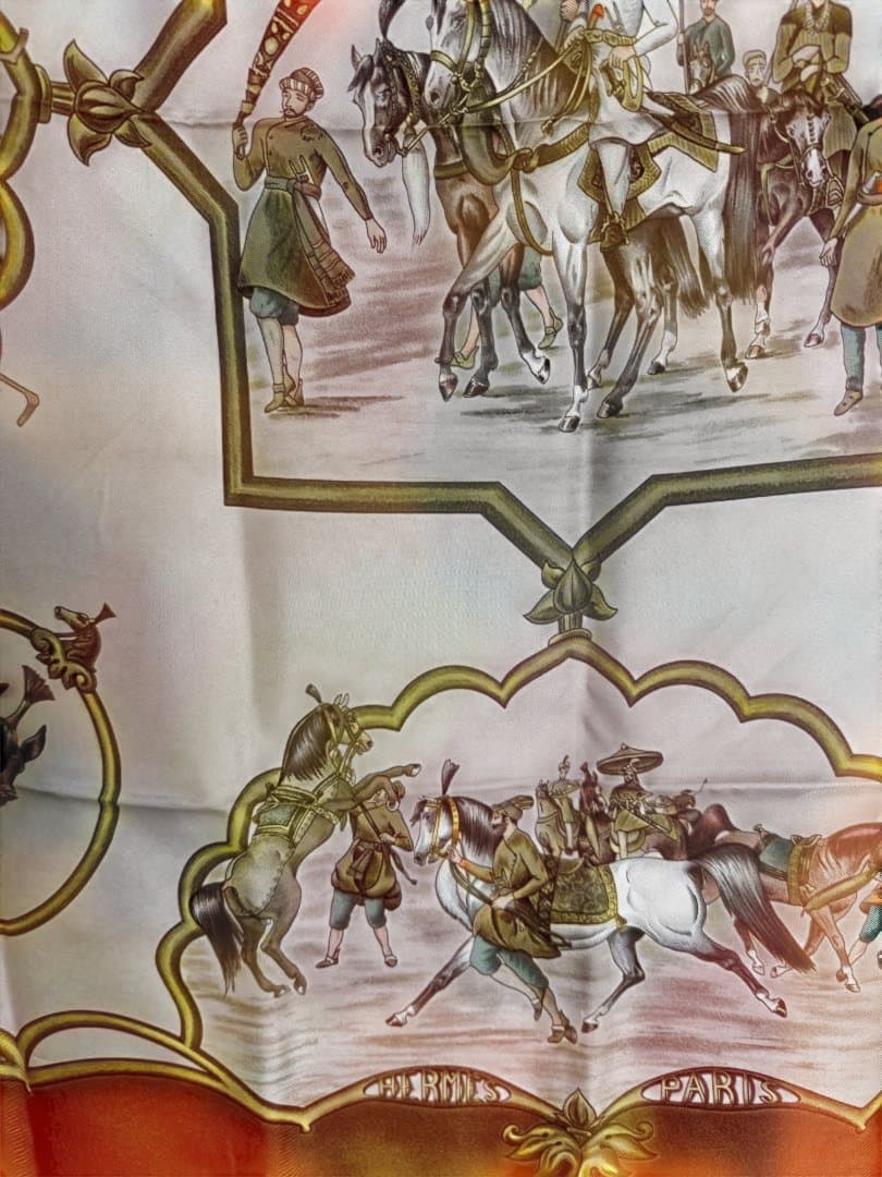 HERMÈS エルメス カレ90 シルクスカーフ オレンジ×ホワイト