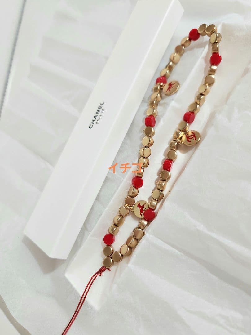 み→ねこSHOP CHANEL最新　ビーズストラップ　ノベルティ　　箱付き