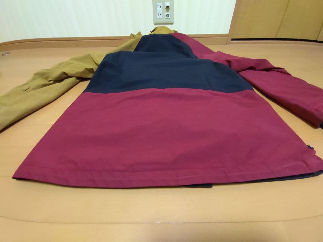 686 GORE-TEX　スノーボード　スキー　ウェア　ゴアテックス