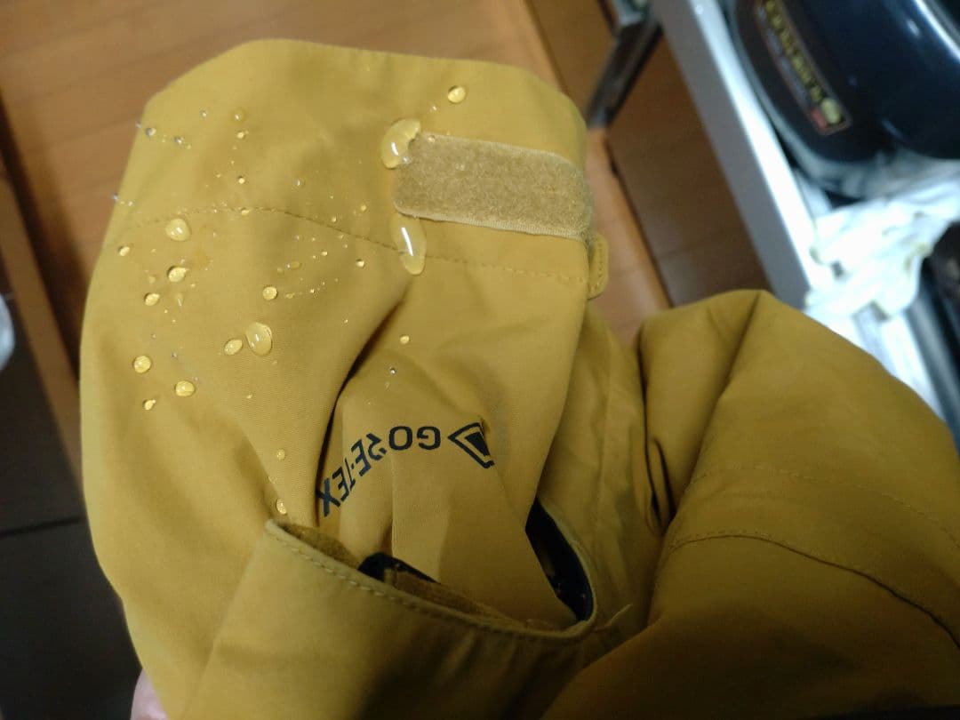 686 GORE-TEX　スノーボード　スキー　ウェア　ゴアテックス