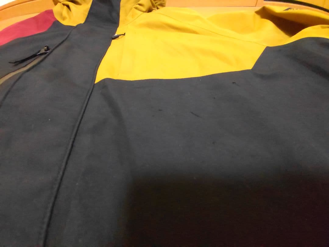 686 GORE-TEX　スノーボード　スキー　ウェア　ゴアテックス