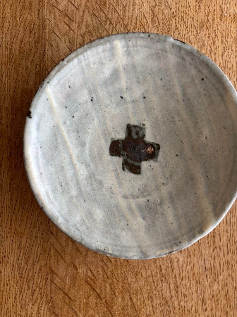 小野哲平　クロス皿 15センチ 美品 ホワイト地に黒クロス➕のレア皿