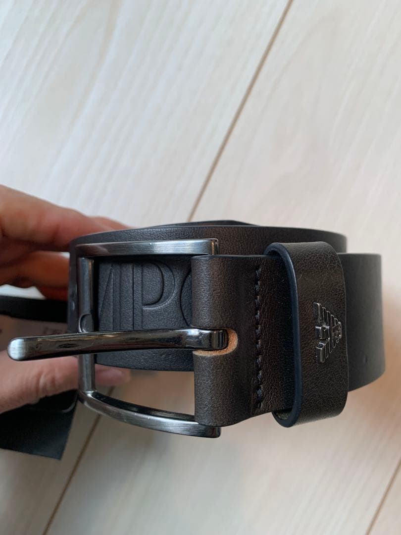 EMPORIO ARMANI ブラックレザーベルト