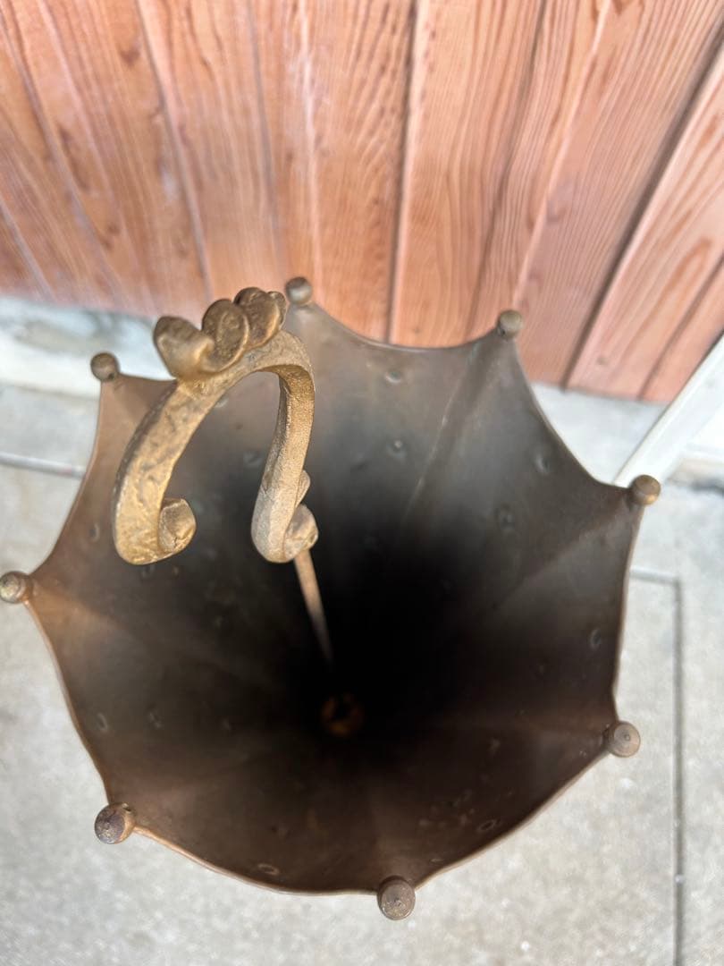 海外　入手困難　傘立て　ライオン