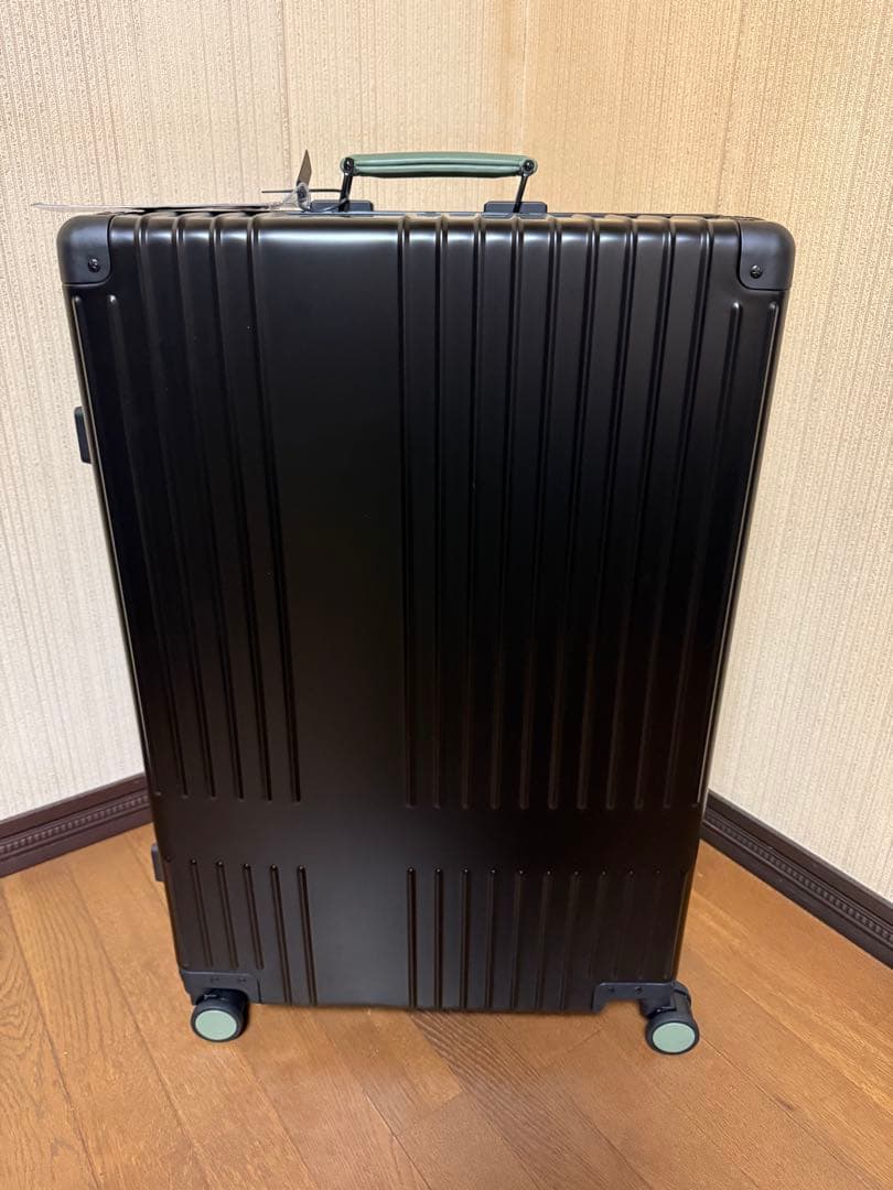 新品 イノベーター 96L スーツケース アルミ　キャリーバック