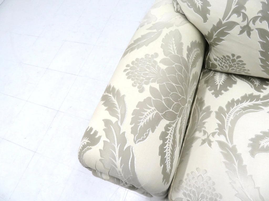 展示品　IDC大塚家具　デュレスタ　3人掛けソファ　トリプルソファ　モダン