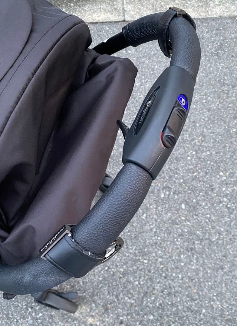 ピジョン　ビングルBB3 ソーホーブラック　純正サンシェード付き