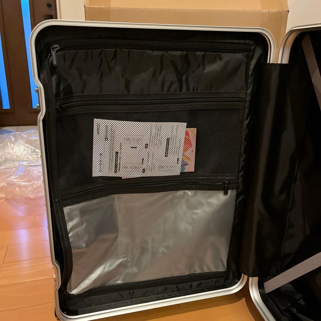 ネイビー 中型 キャリーケース 360度回転ホイール