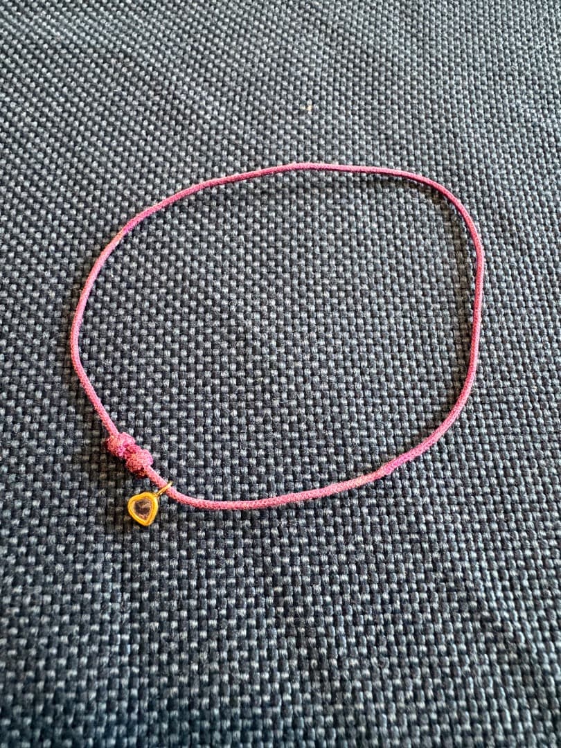 マリーエレーヌドゥタイヤック コードブレスレット ハートチャーム ストーン