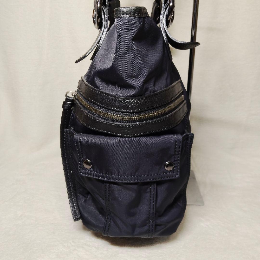 美品 BURBERRY BLUE LABEL トートバッグ メタルロゴ