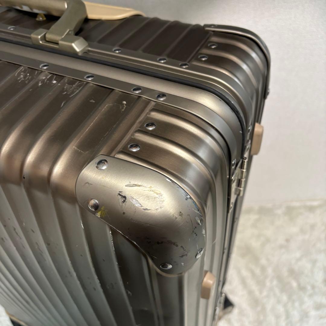 美品✨RIMOWA リモワ トパーズ 4輪　キャリーケース　ゴールド　84L