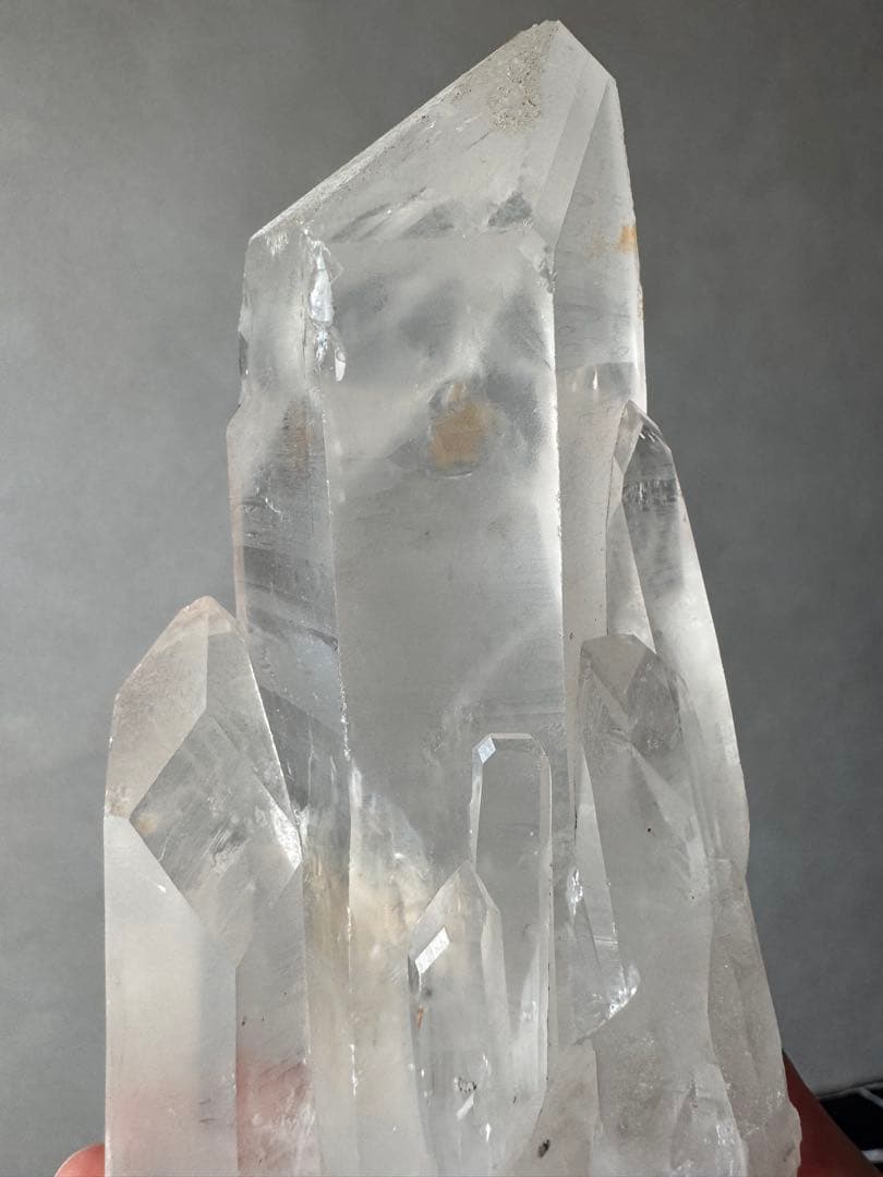 クリアクォーツ クラスター　マダガスカル産※10月中台座付き⭐︎