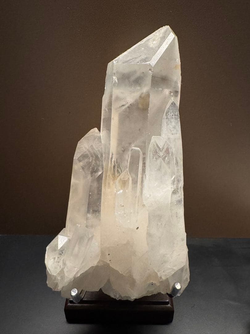 クリアクォーツ クラスター　マダガスカル産※10月中台座付き⭐︎