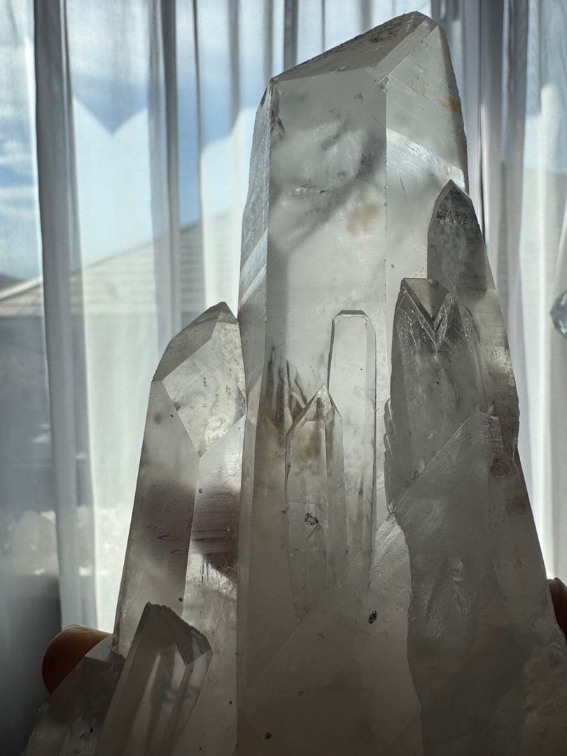 クリアクォーツ クラスター　マダガスカル産※10月中台座付き⭐︎