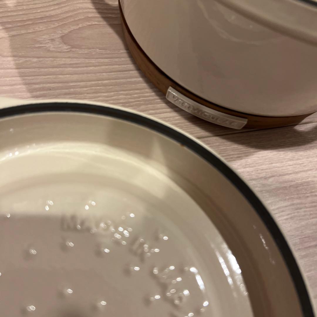 お値下げ✨超美品　バーミキュラ　オーブンポット18cm ナチュラルベージュ