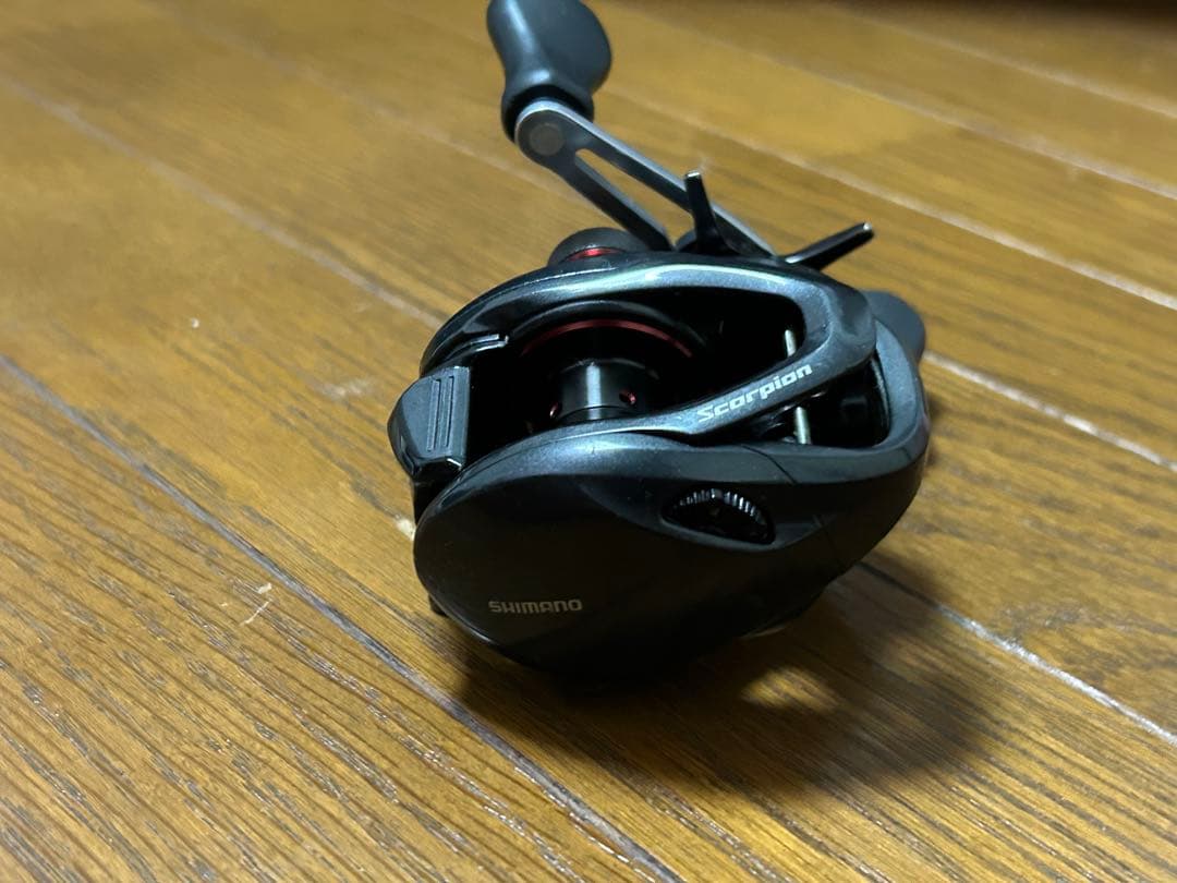 Shimano Scorpion 71 HG ベイトリール