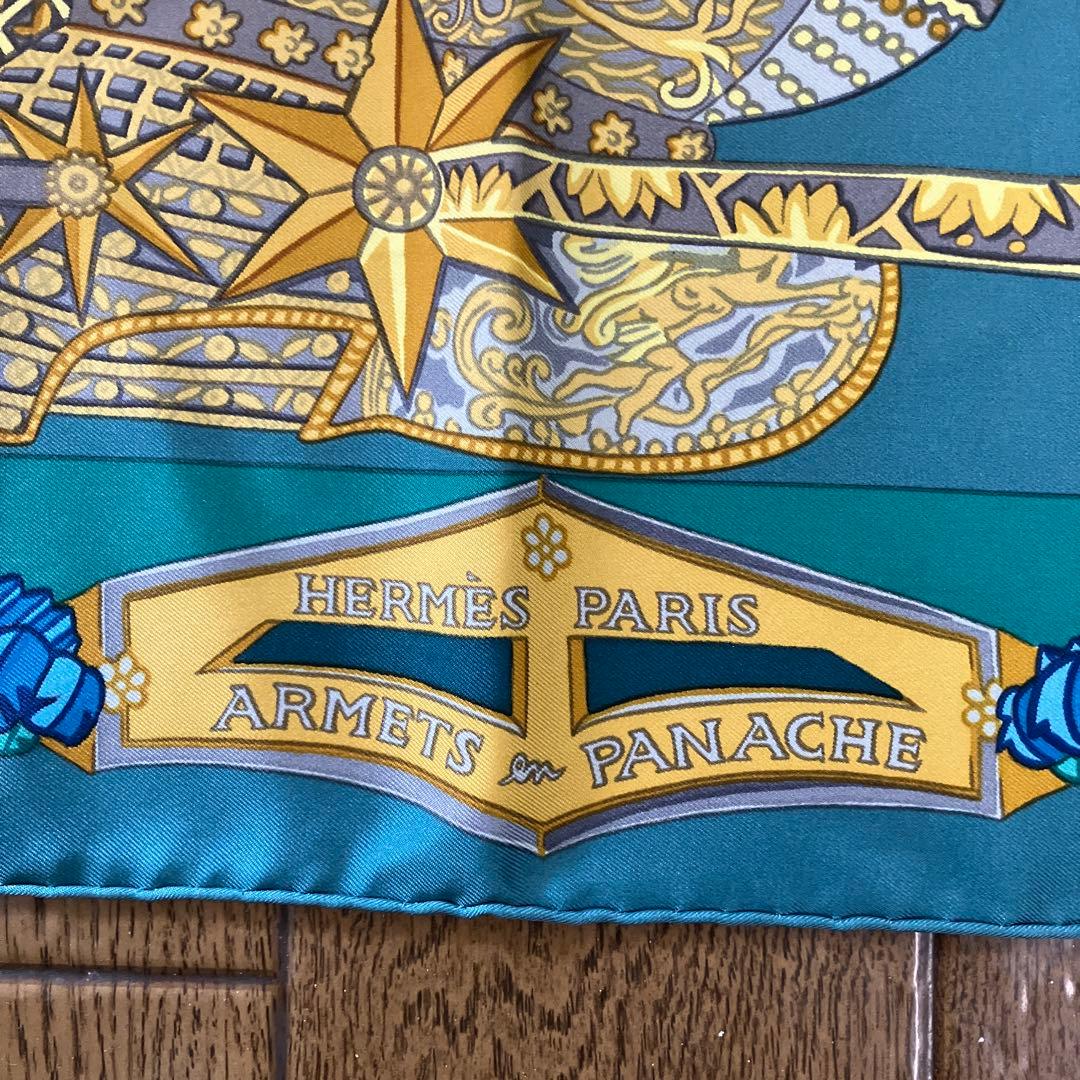 専用‼️エルメス　スカーフ 90cm 「羽飾りの騎兵兜」柄