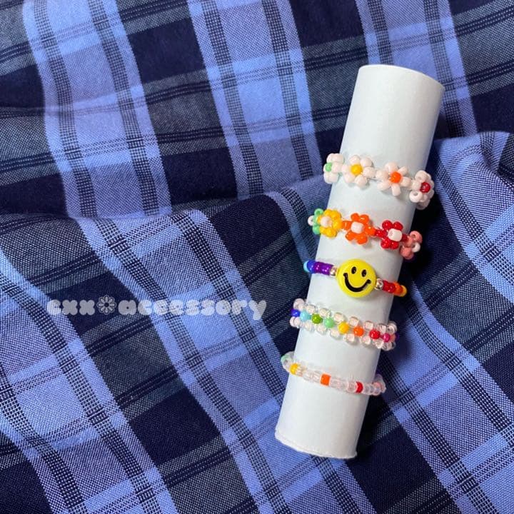 【rs-2】ビーズリング ✿ 韓国 カラフル ニコちゃん お花