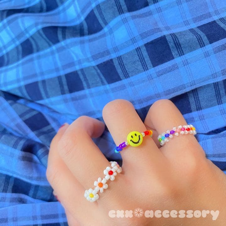 【rs-2】ビーズリング ✿ 韓国 カラフル ニコちゃん お花