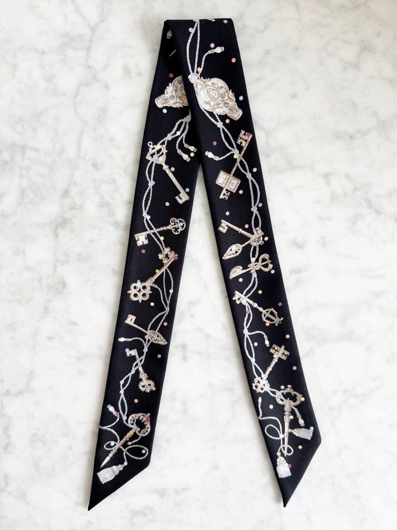 HERMES エルメス ツイリー 予約完売 レクレアポア ノワール