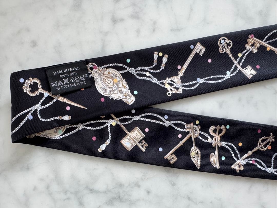 HERMES エルメス ツイリー 予約完売 レクレアポア ノワール