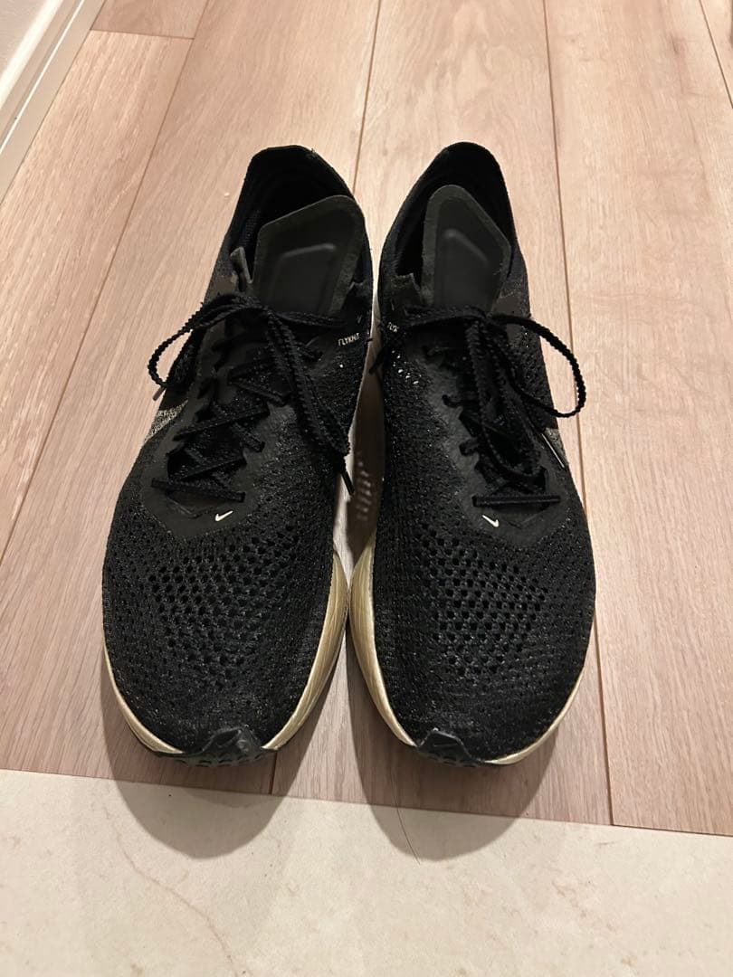 ナイキ ランニングシューズ　ヴェイパーフライ３