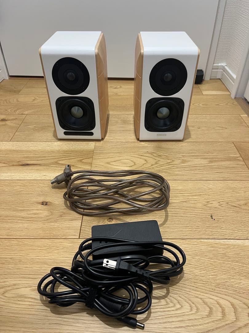 スピーカー・ウーファー Edifier S880 DB