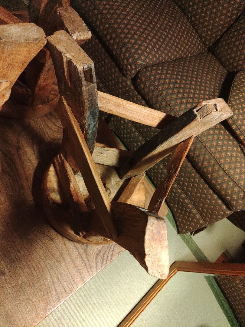 希少　ラウンドスツール　無垢　１脚　チェア　椅子　ヴィンテージ　アンティーク