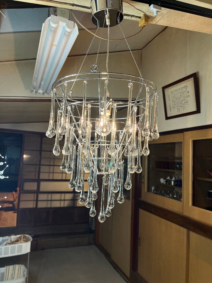 クリスタルドロップシャンデリア