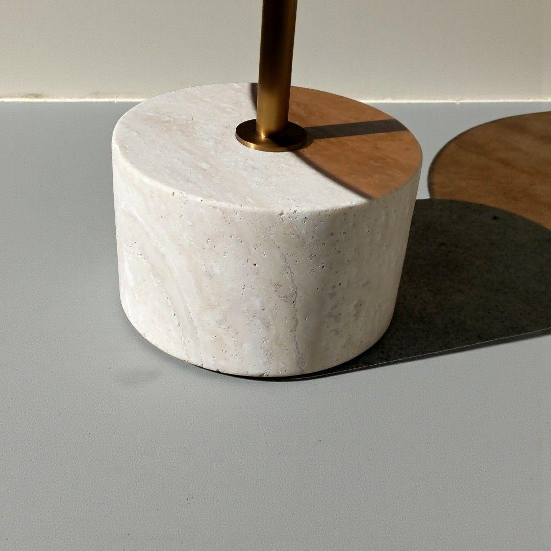 美品 モーダエンカーサ コメット コーヒーテーブル コンクリート脚 64cm