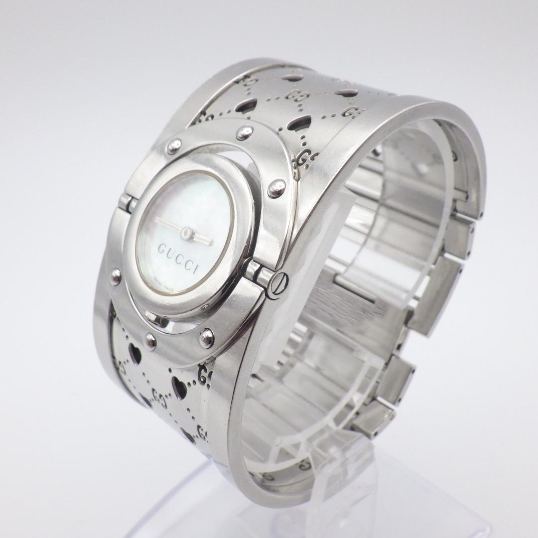 稼働 GUCCI グッチ トワール バングル腕時計 ハートデザイン ピンクシェル