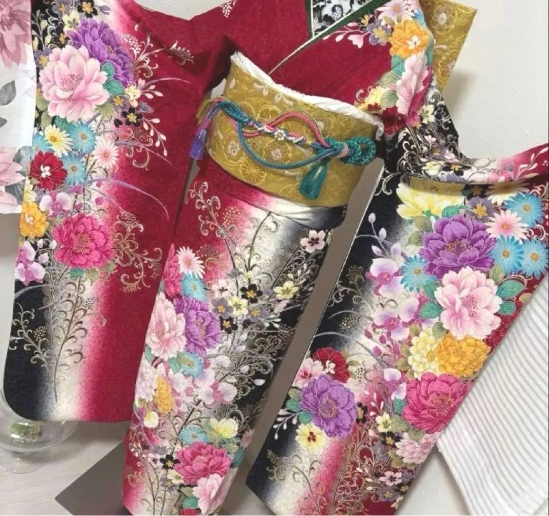 豪華振袖フルセット　赤と黒 花柄　牡丹　成人式に