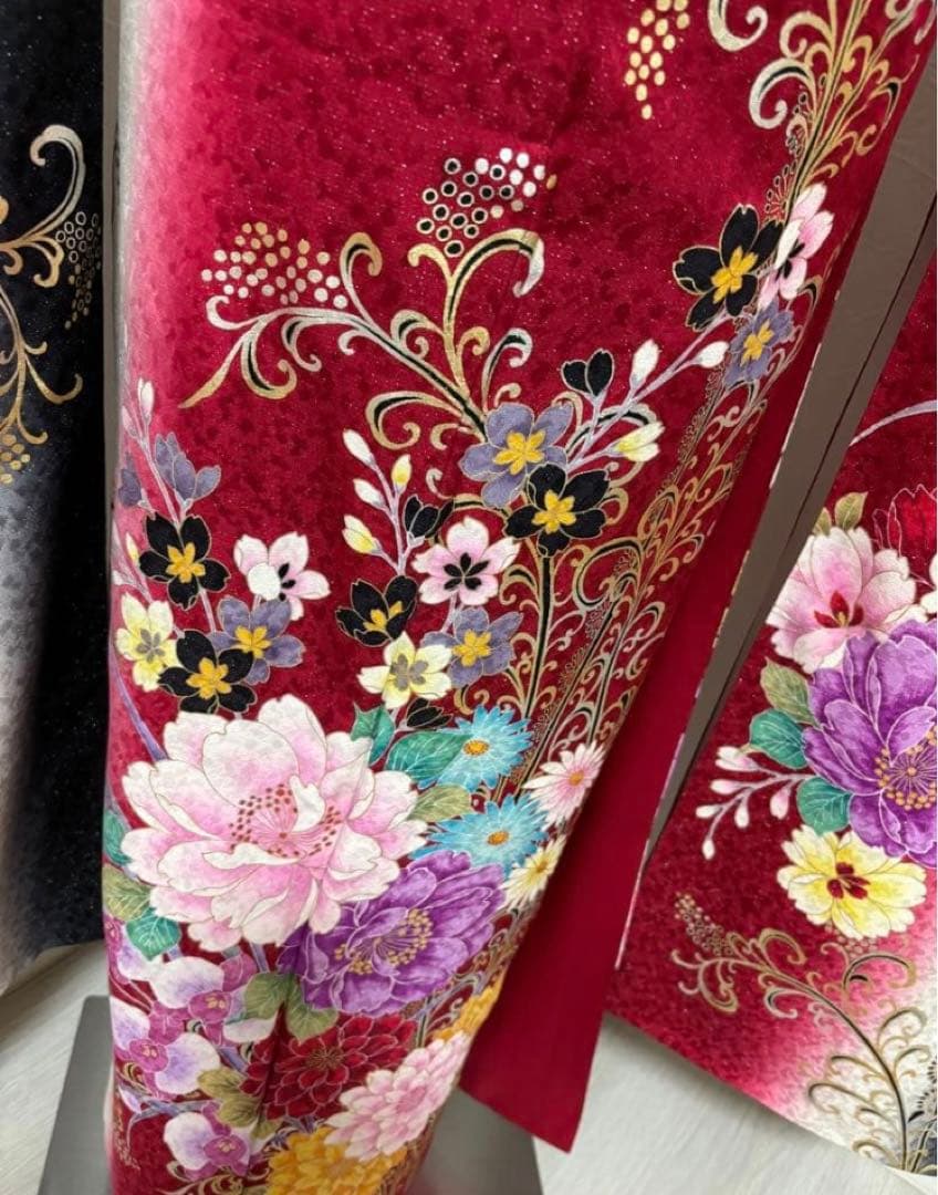 豪華振袖フルセット　赤と黒 花柄　牡丹　成人式に