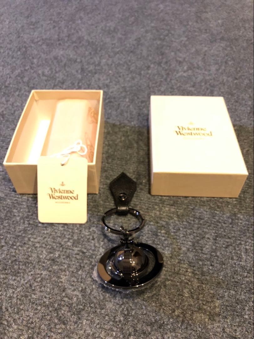 Vivienne Westwood ヴィヴィアン•ウエストウッド　キーホルダー