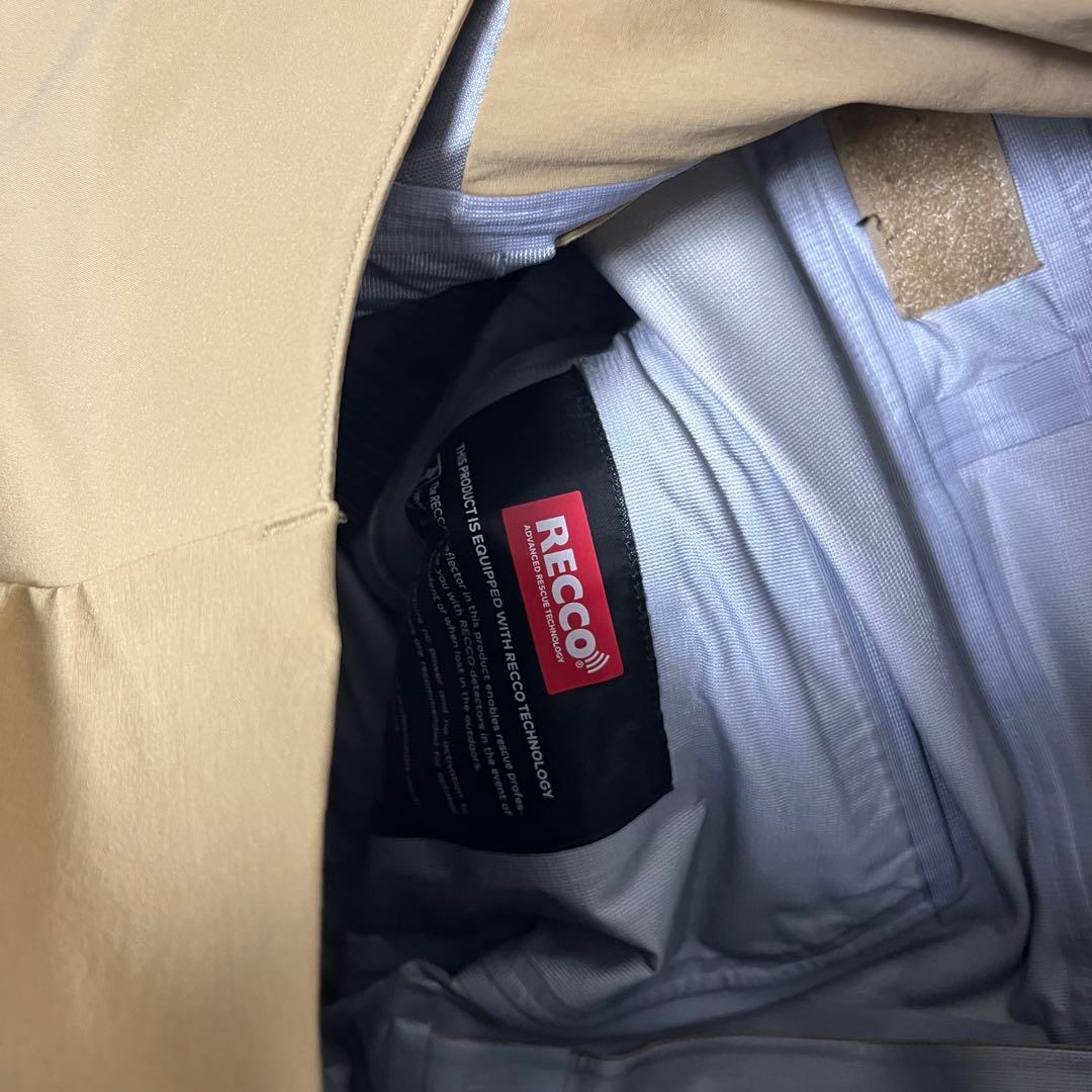 最高峰 BURTON AK バートン ビブパンツ フリーバード recco 人気