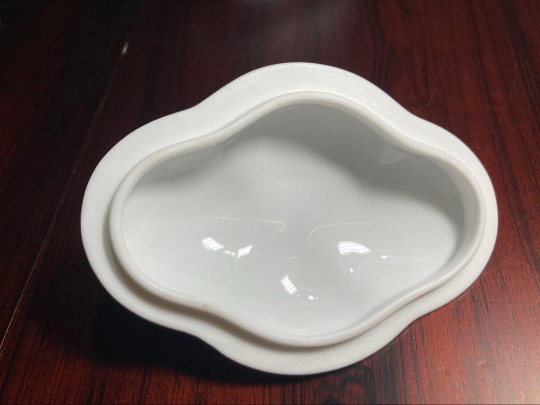 ヘレンド　うさぎボンボン入れ