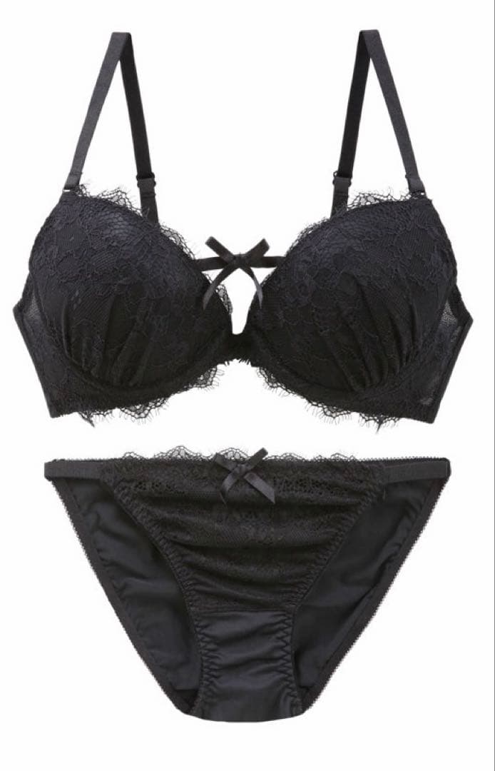 大人気❤️センシュアルリリー❤️全2色❤️上下セット❤️バックレース❤️グラマーサイズあり